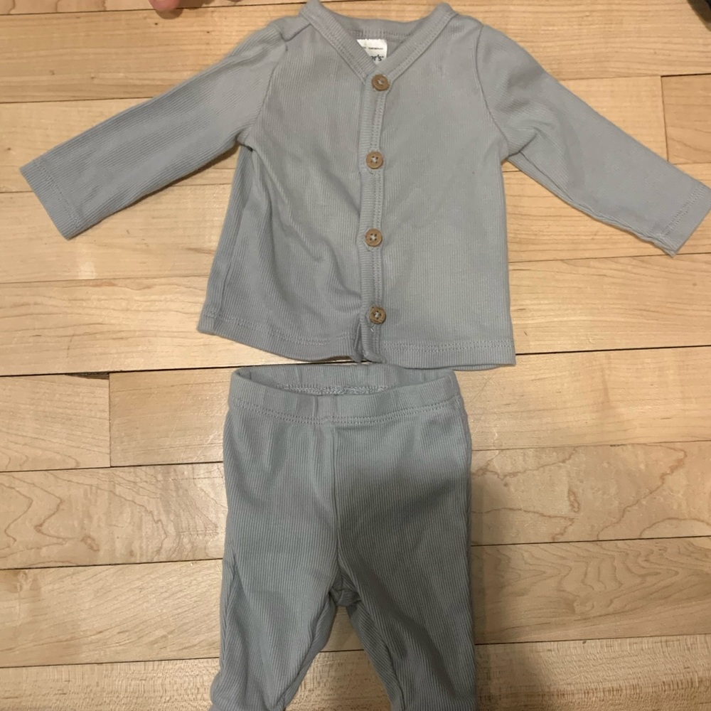 Carters newborn outfit